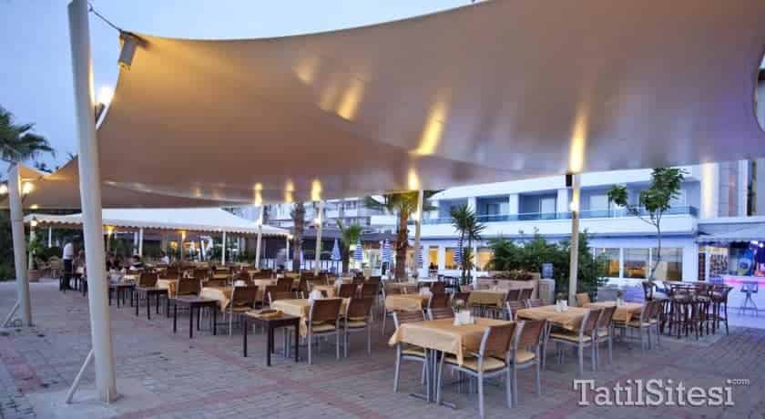 Azak Hotel